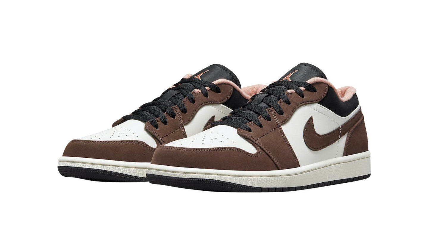 Jordan 1 Low “Mocha“